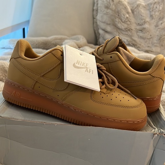 Nike Air Force 1 Low - Picture 3 of 5